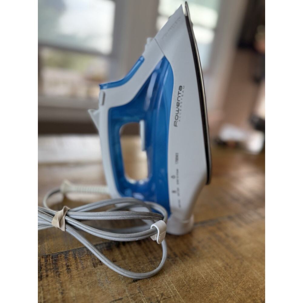 ROWENTA Steam Model DW1050 Electric Iron 1700W Stainless plate, auto shut off